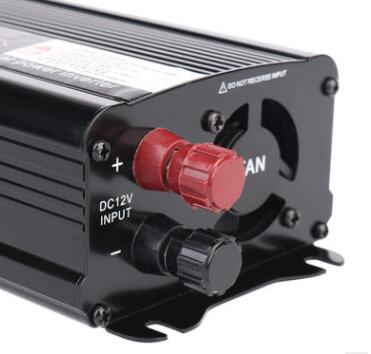 SAA300W-3000W car inverter 12V-220V home car inverter